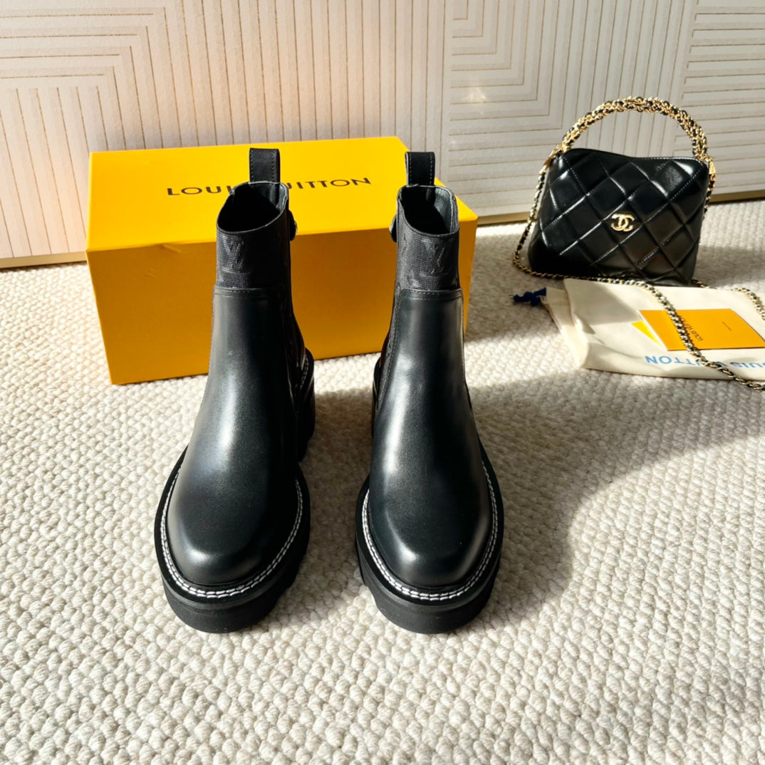 Louis Vuitton Chic Archlight Statement Sneakers