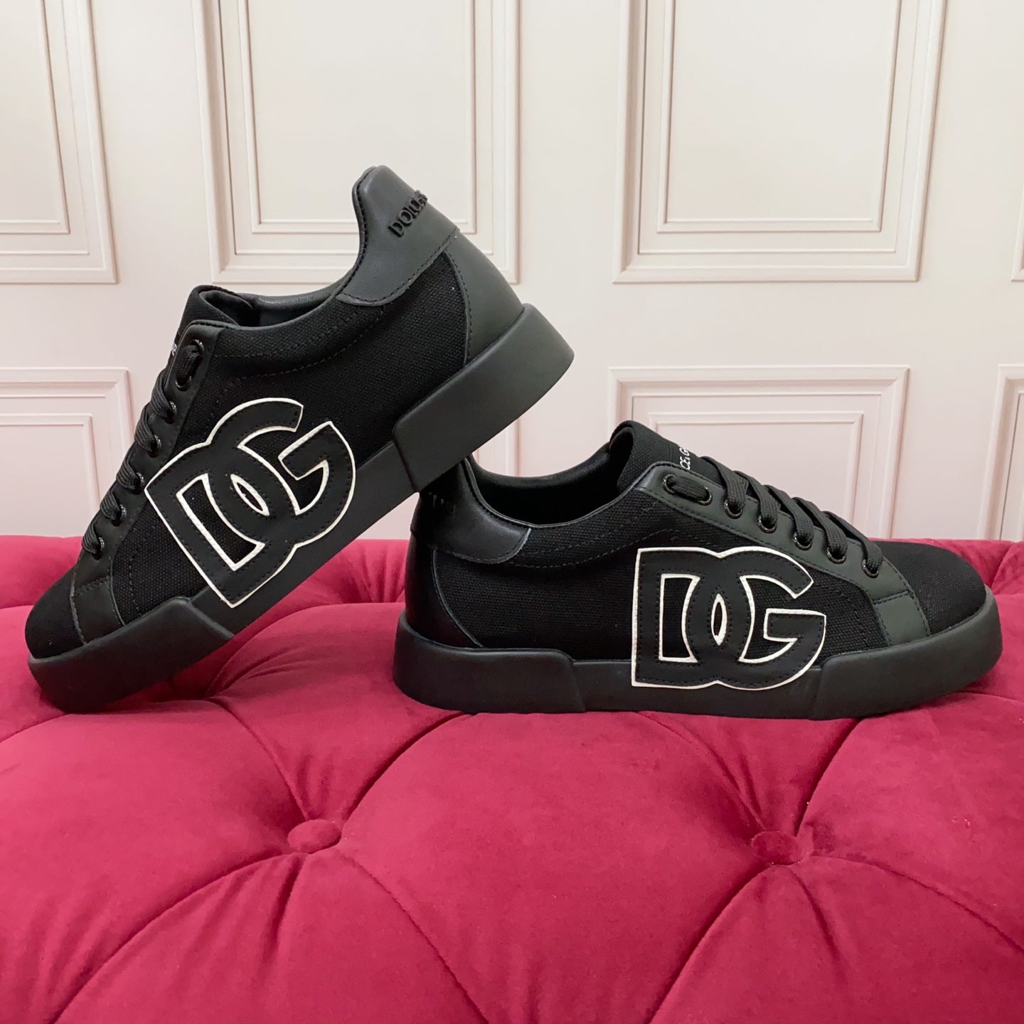 Dolce & Gabbana Calfskin nappa Portofino sneakers
