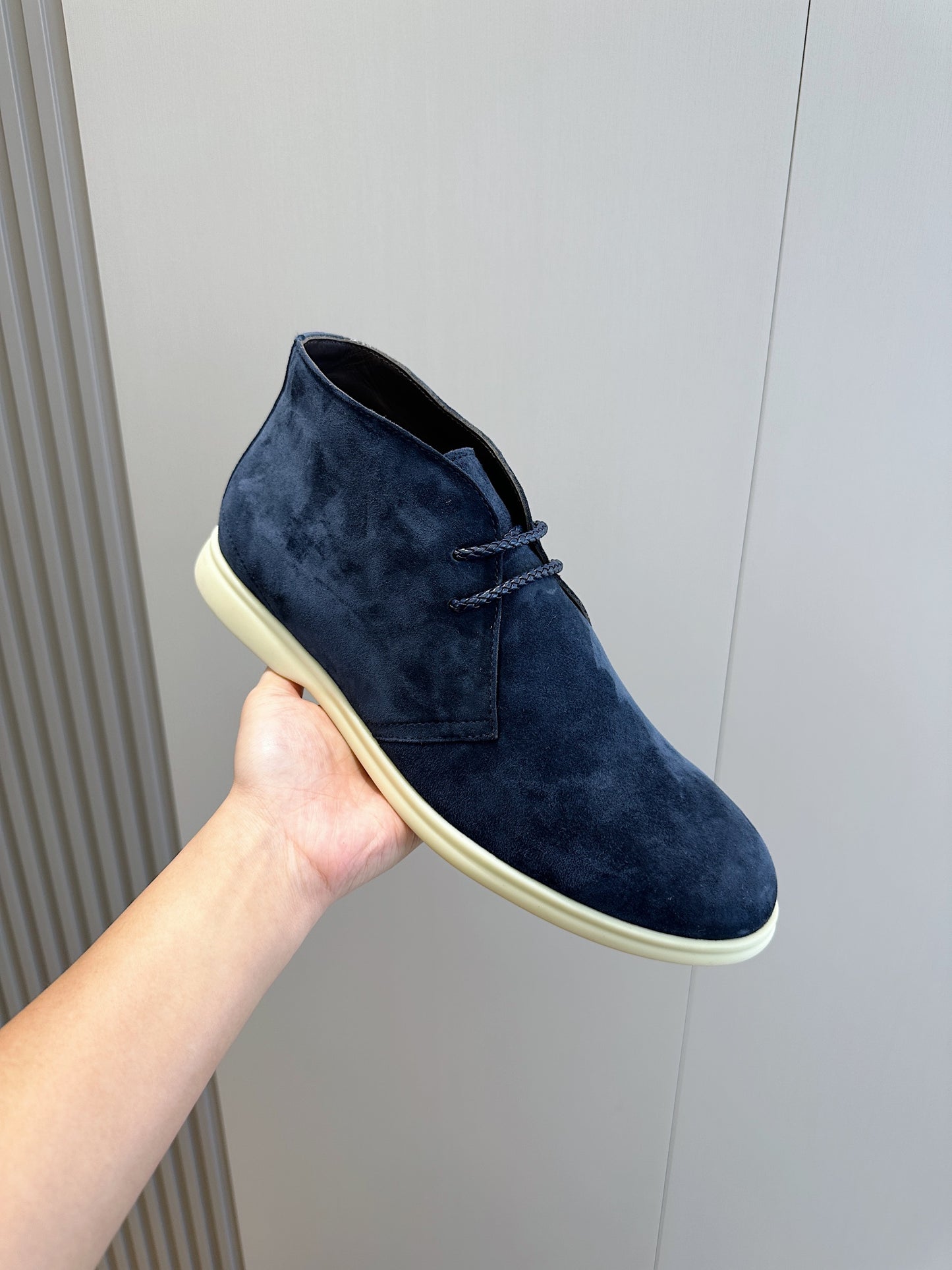 Loro Piana Whisper Sole Elegance