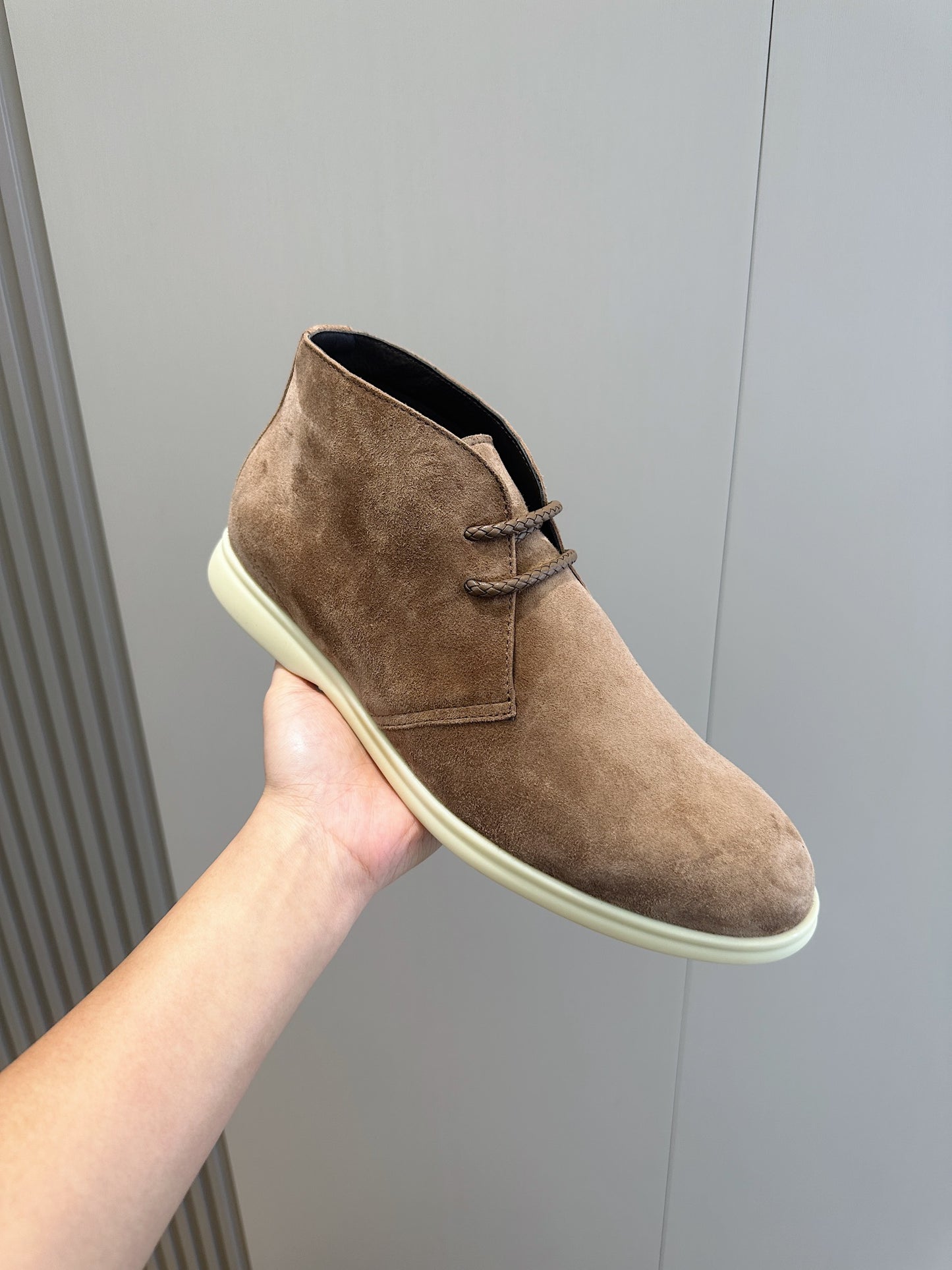 Loro Piana Whisper Sole Elegance