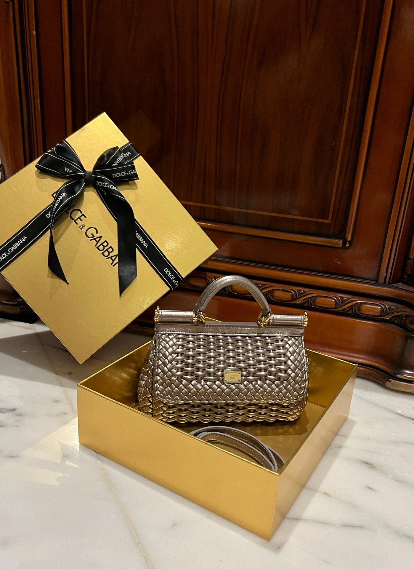 Dolce & Gabbana Dolce & Gabbana Micro Sicily 62 Tote Bag | Red | FARFETCH IL