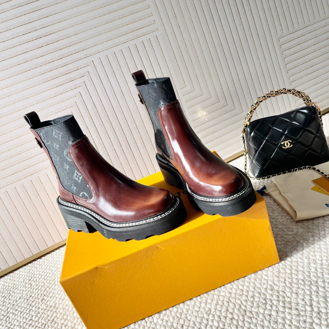 Louis Vuitton Chic Archlight Statement Sneakers