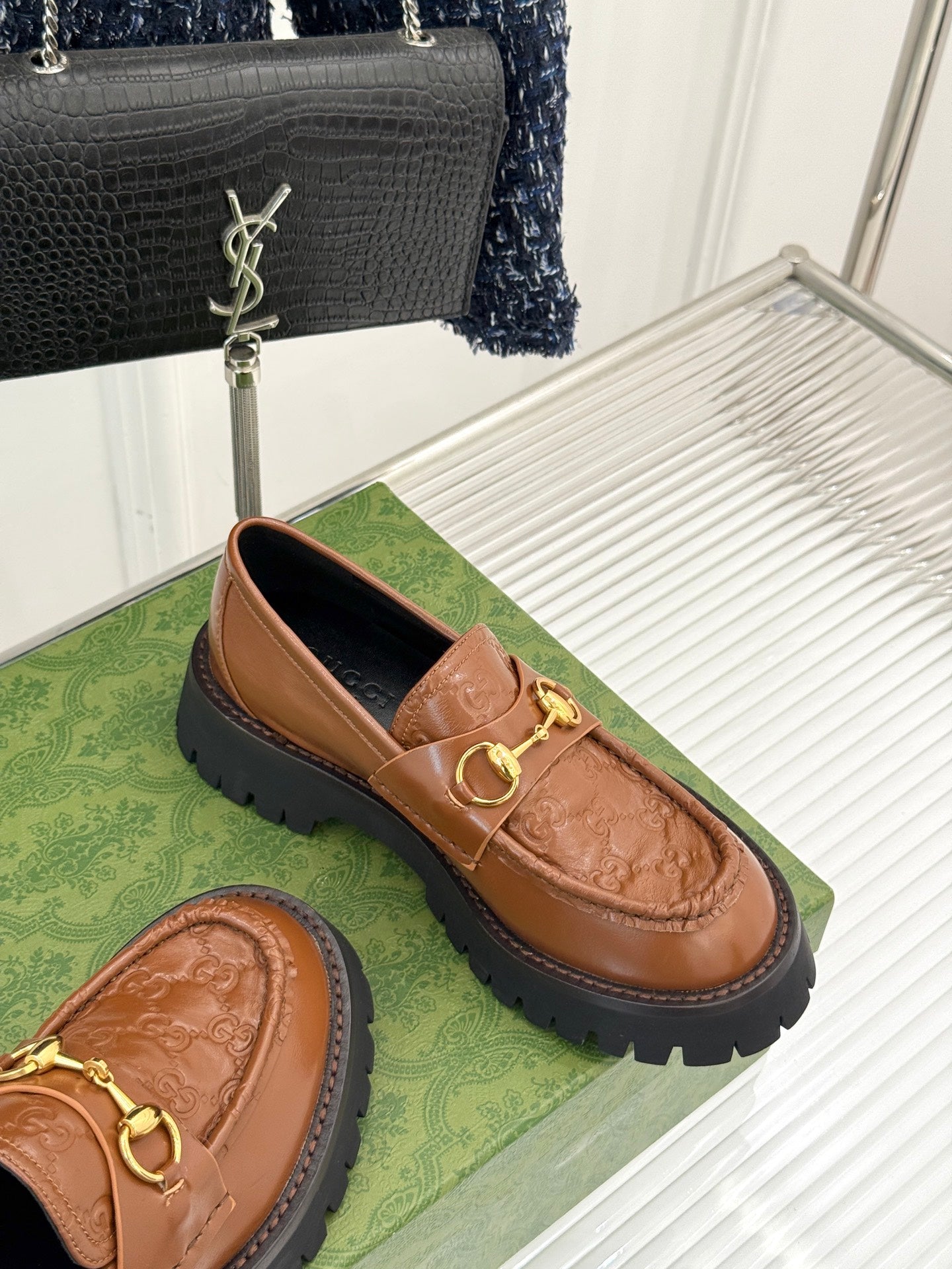 Gucci Women's loafer with Horsebit