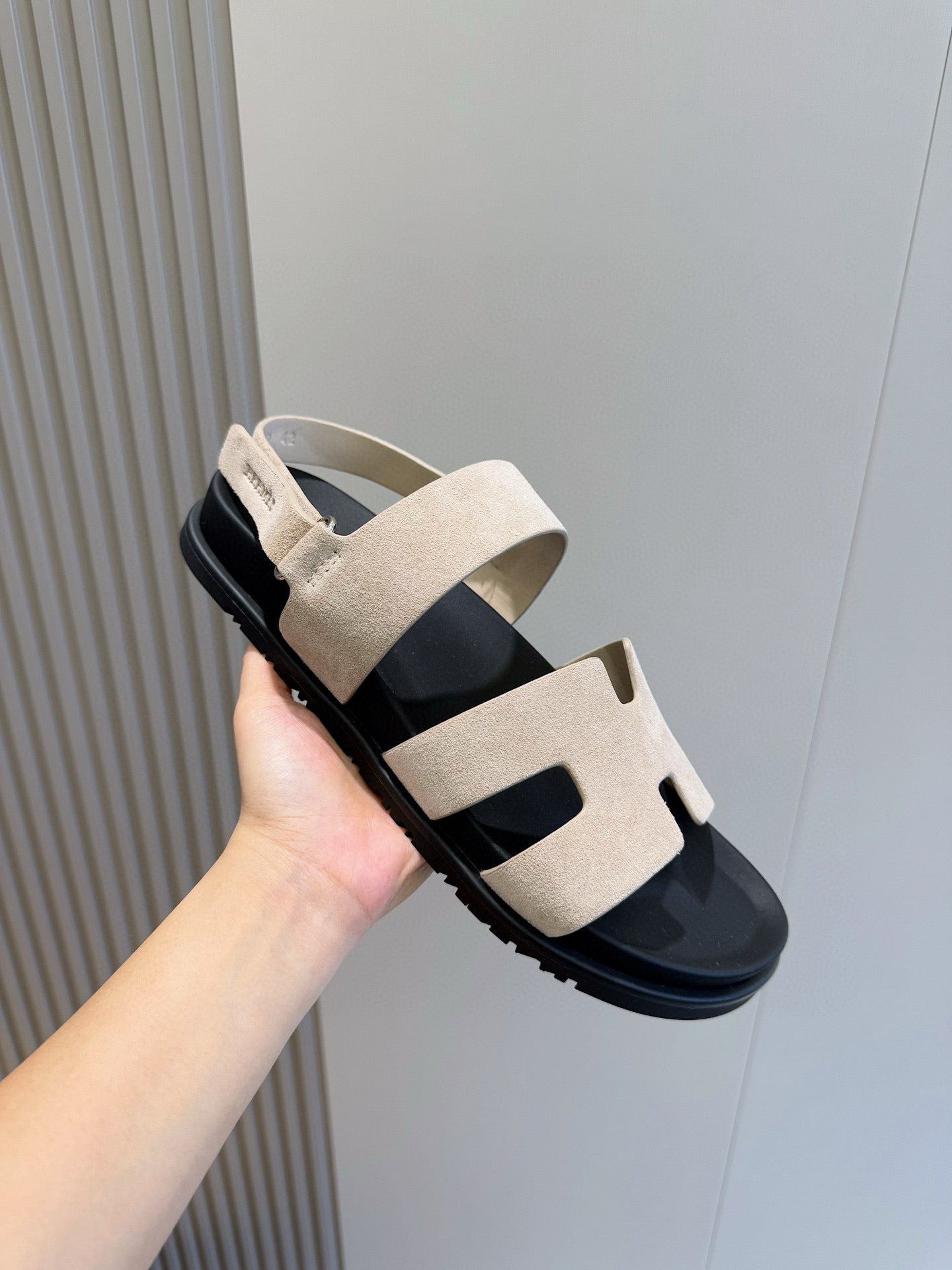 Hermes Timeless Goatskin Genius sandal