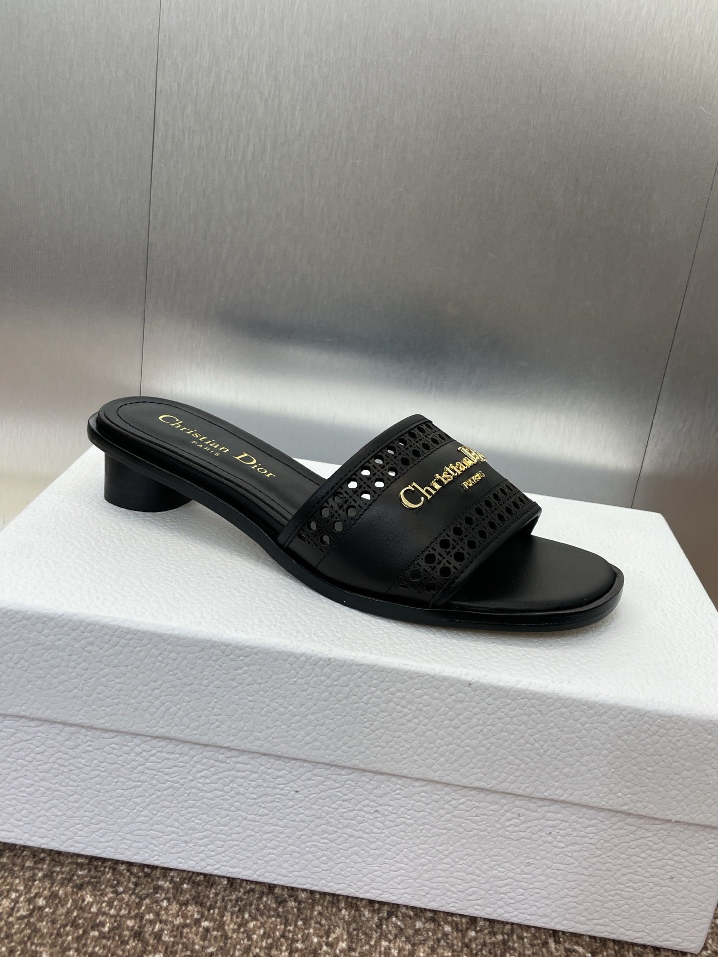 Dior Dway Slides