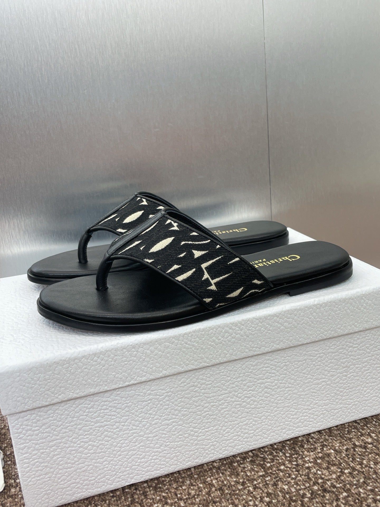 Miss Dior DWAY Slides