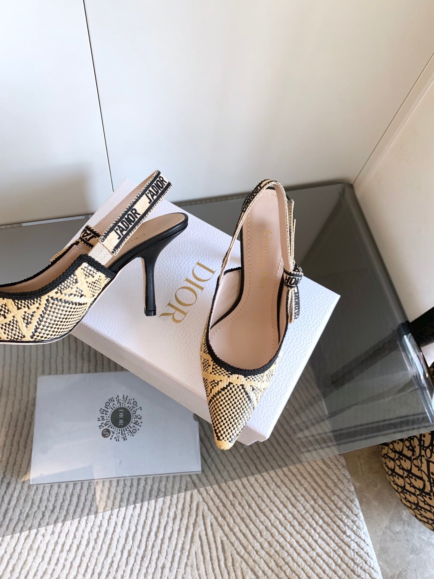 Dior Ethereal Cashmere Embrace