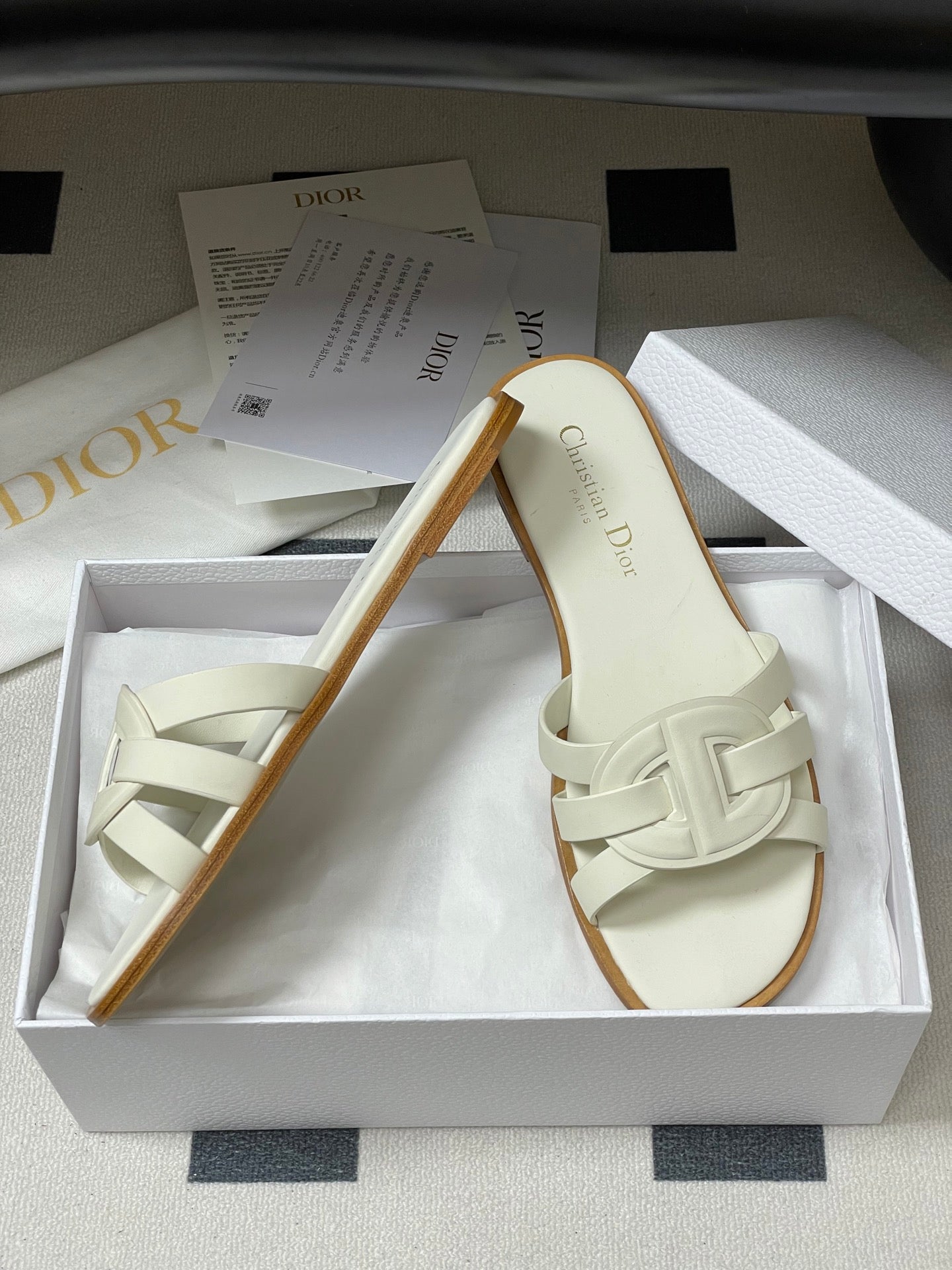 Dior Ethereal Elegance Scarf