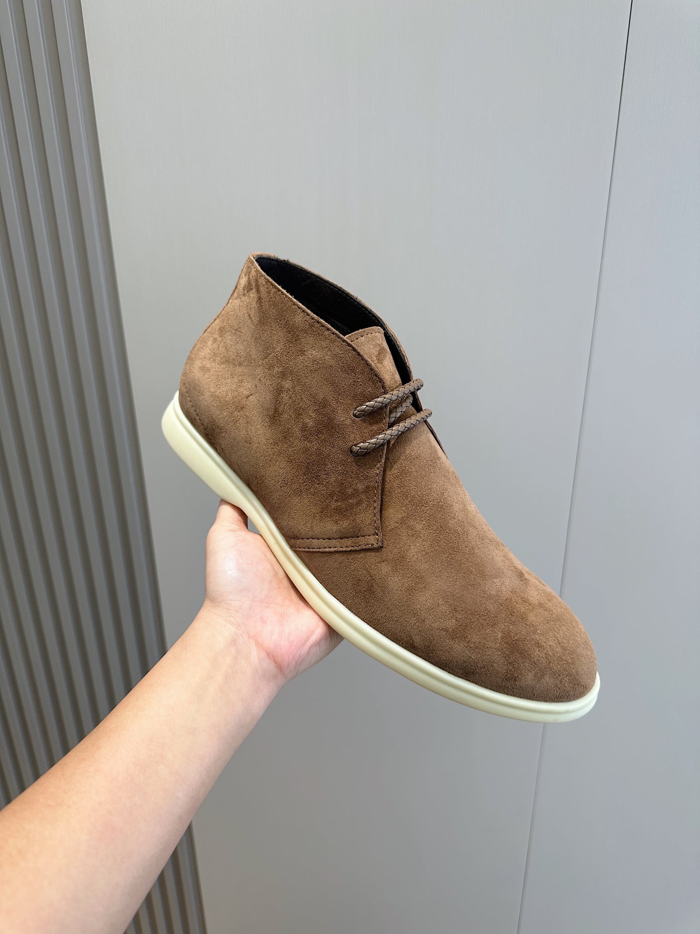 Loro Piana Whisper Sole Elegance