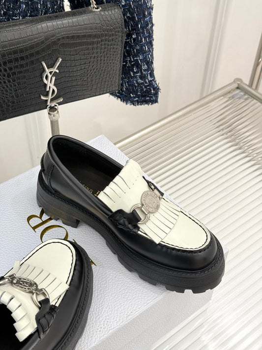 Dior Stuart Weitzman Mila Lift Pearl Leather Loafers | White | FARFETCH BH