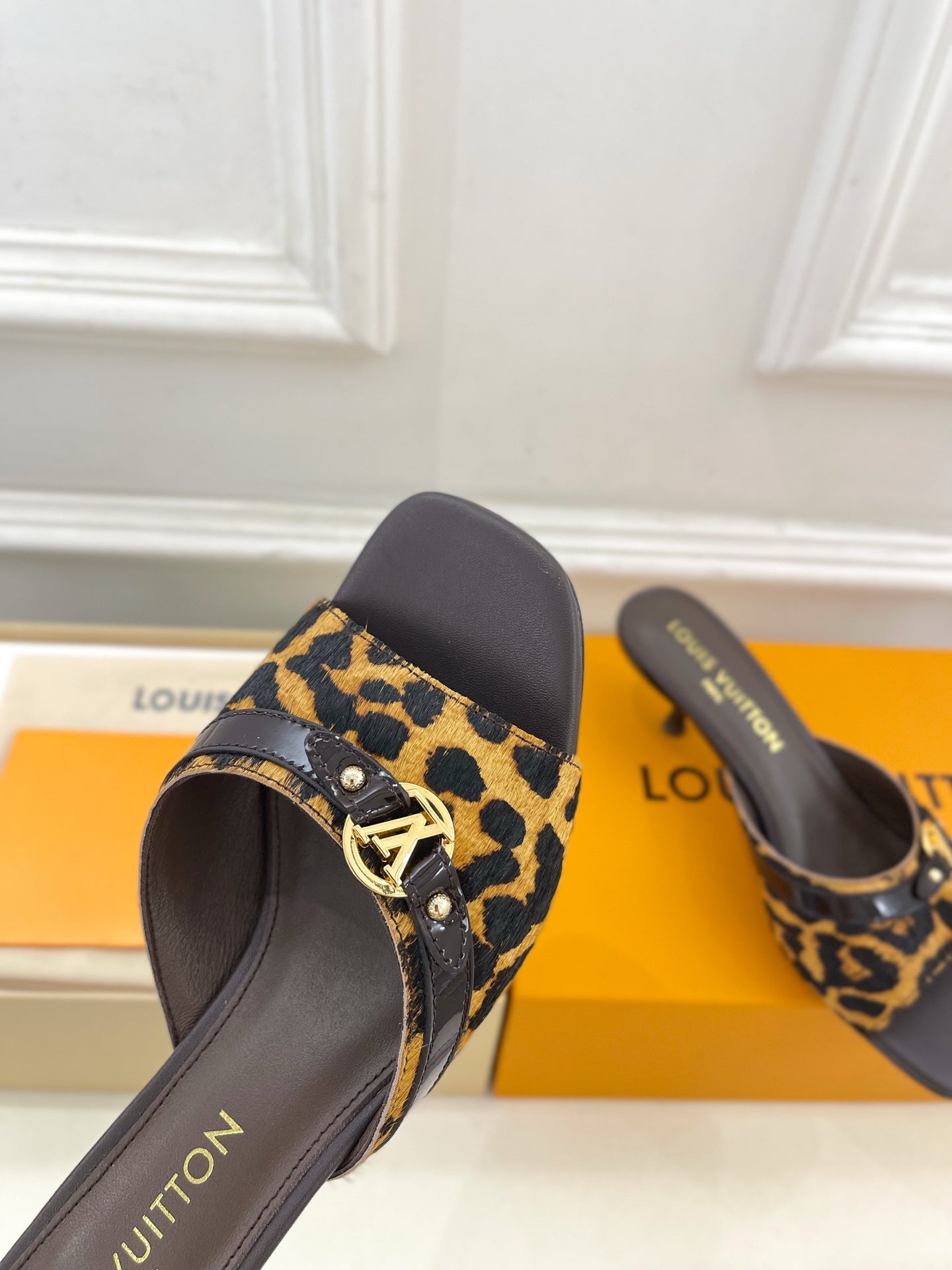 Louis Vuitton Glamour Stroll Sandals