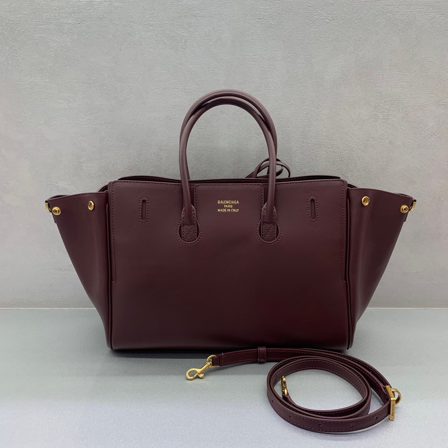 Balenciaga Timeless Elegance Handbag