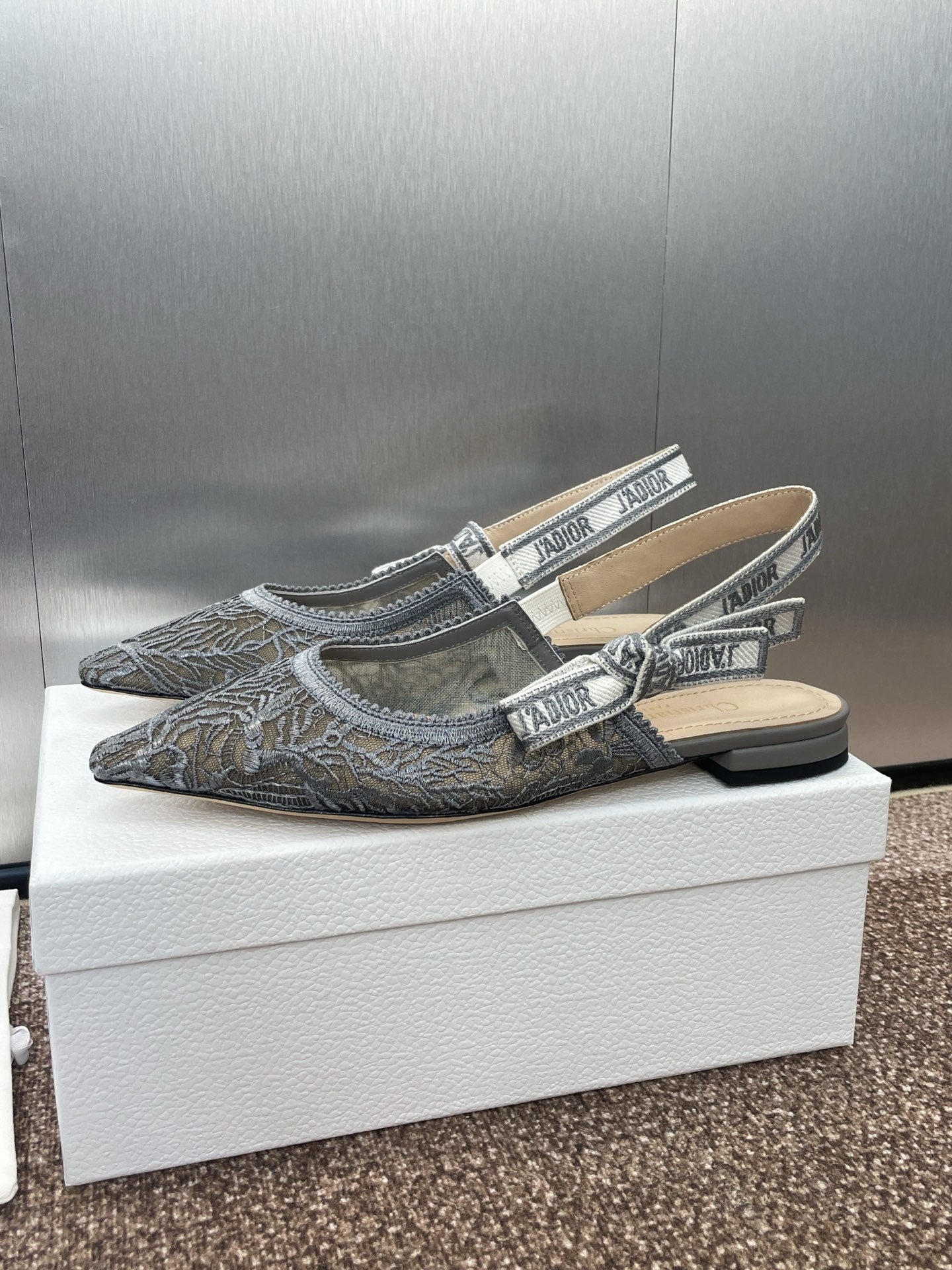 Dior Ethereal Cashmere Embrace