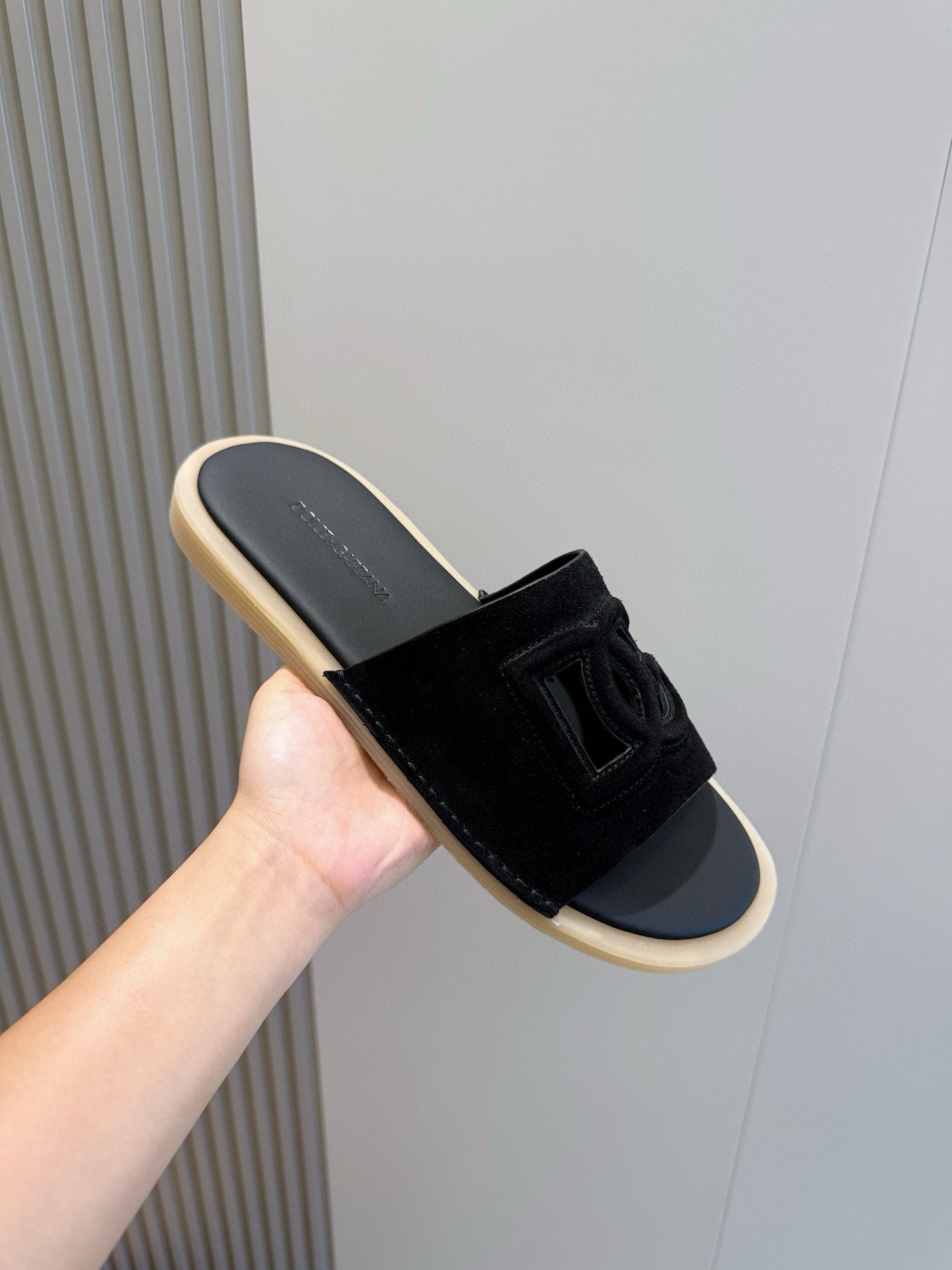 Dolce & Gabbana Dolce & Gabbana DG Logo Leather Slides | Blue | FARFETCH PK