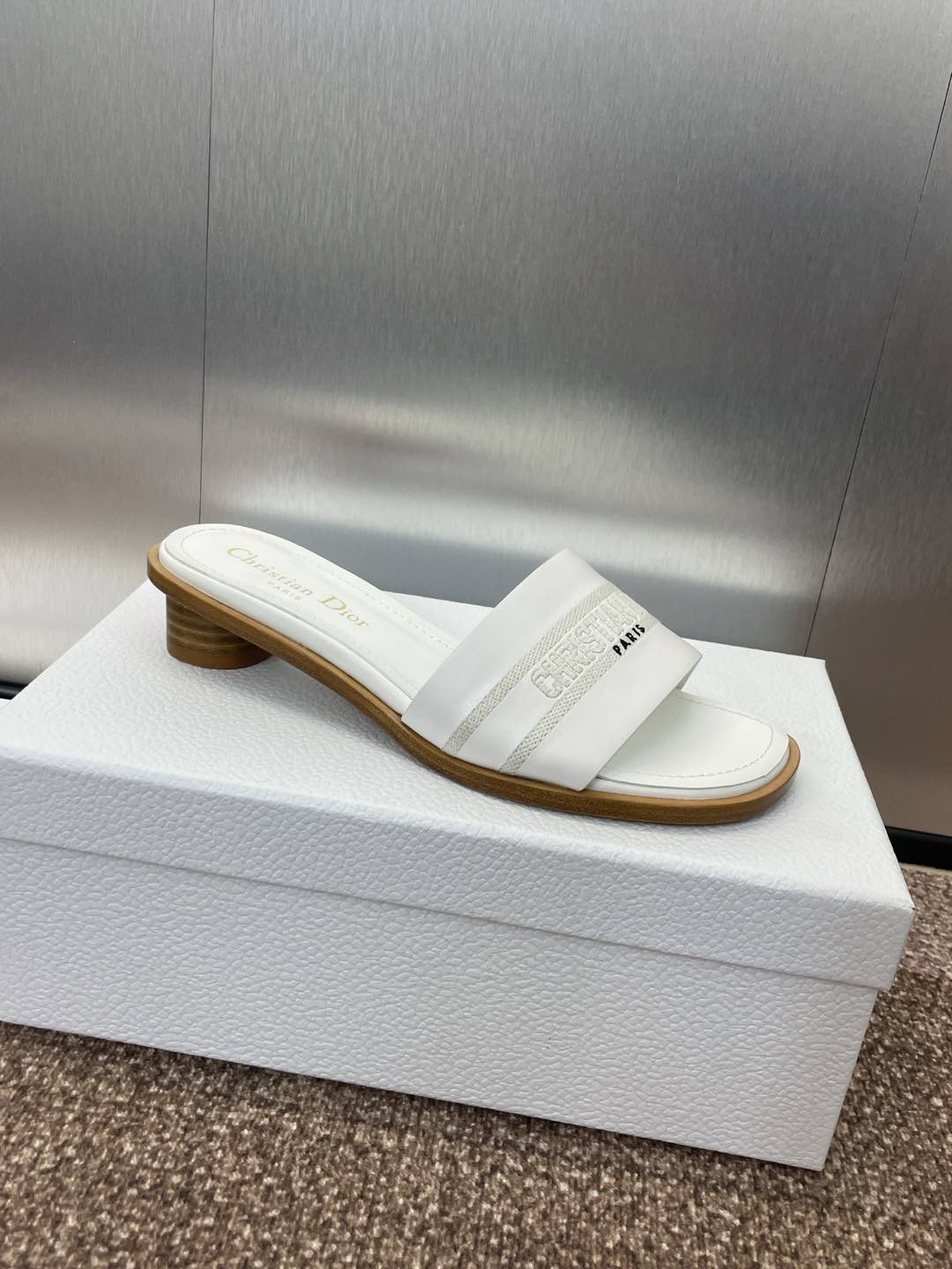 Dior Dway Slides