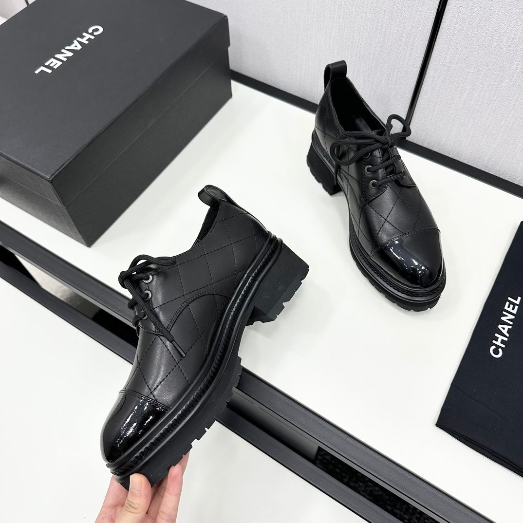 Chanel Elegant Turnlock Leather Loafers