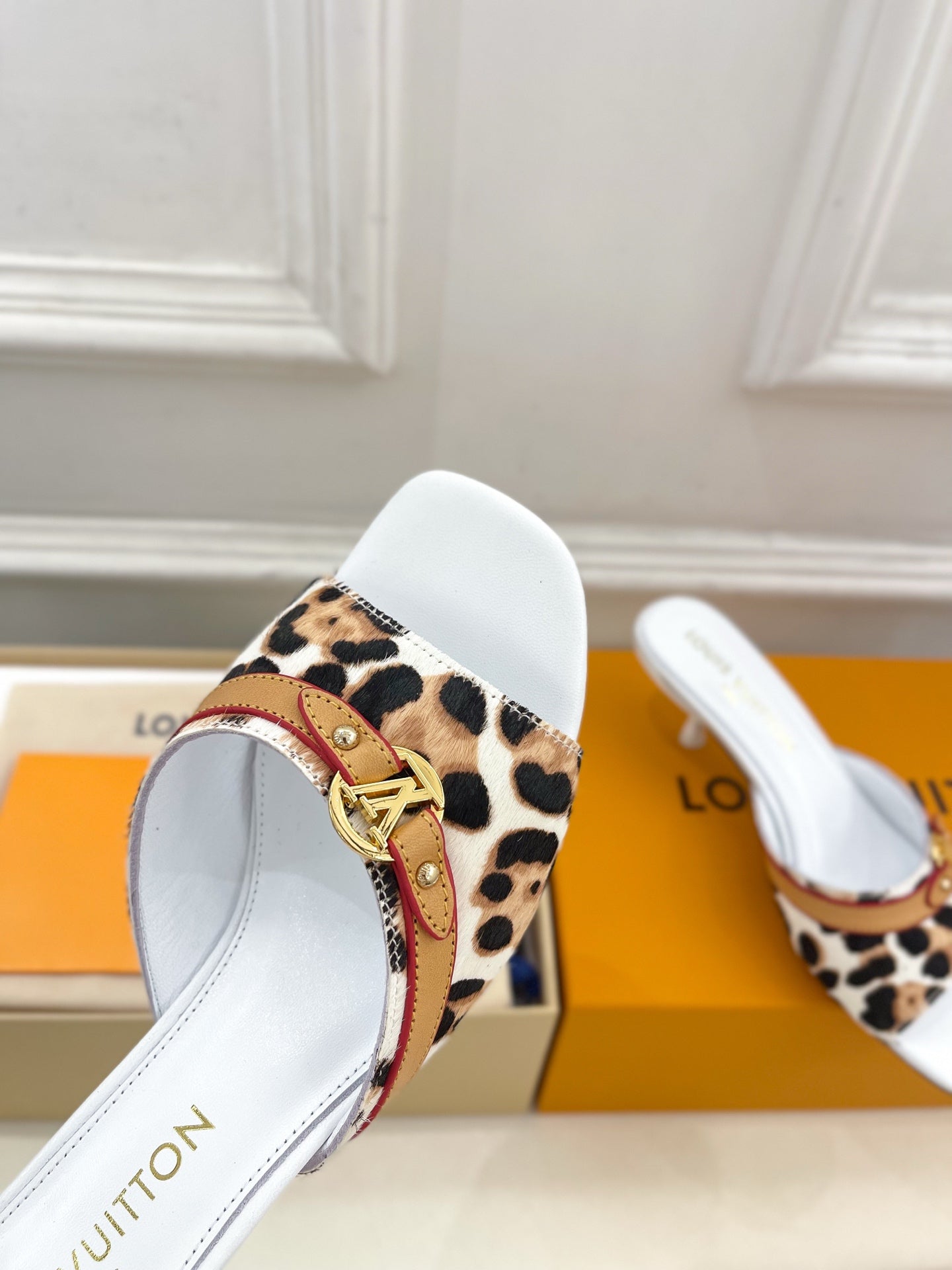 Louis Vuitton Glamour Stroll Sandals