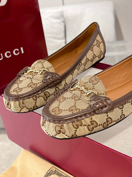 Gucci Women's Classic Horsebit Loafer