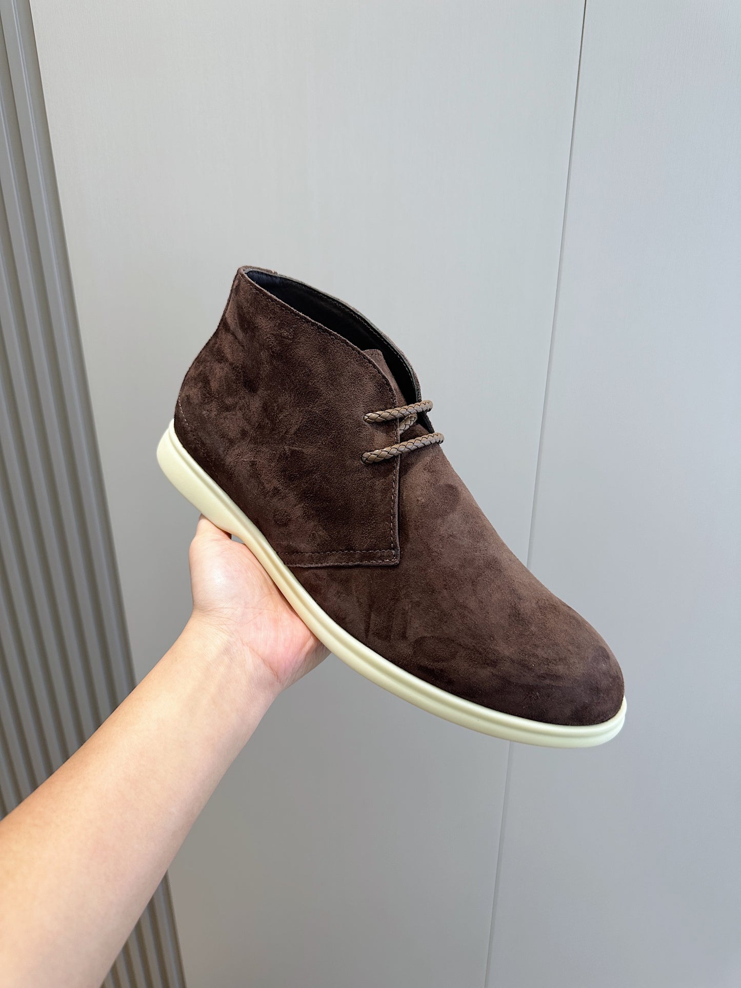 Loro Piana Whisper Sole Elegance