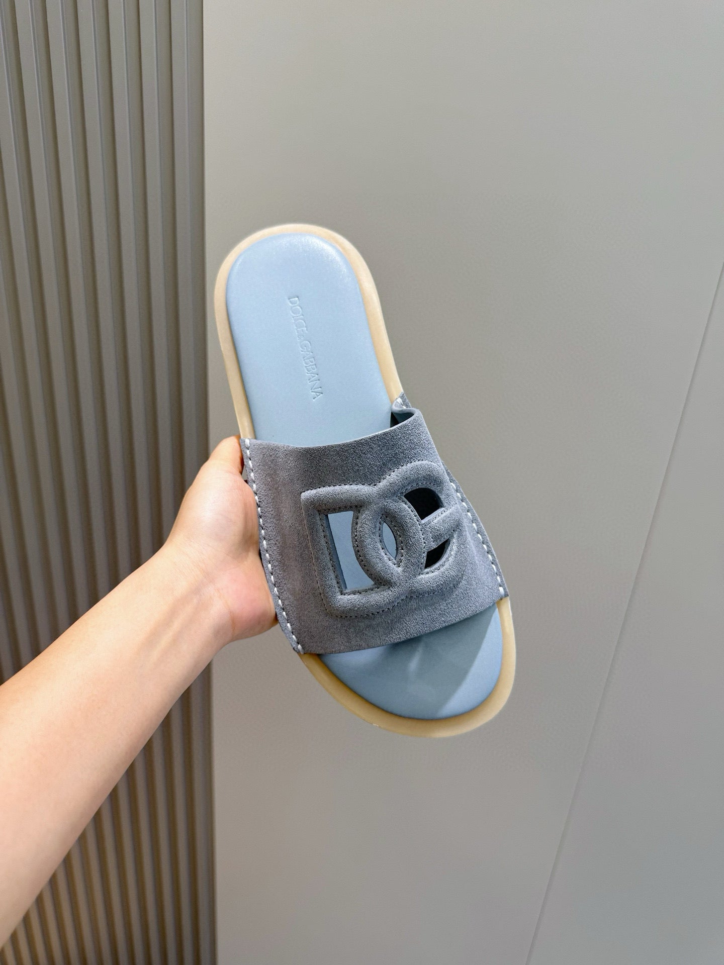 Dolce & Gabbana Dolce & Gabbana DG Logo Leather Slides | Blue | FARFETCH PK