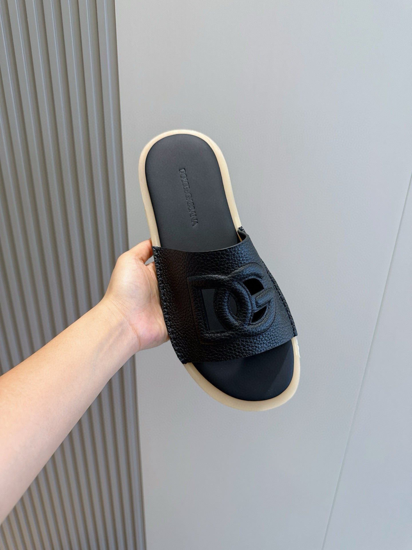 Dolce & Gabbana Dolce & Gabbana DG Logo Leather Slides | Blue | FARFETCH PK