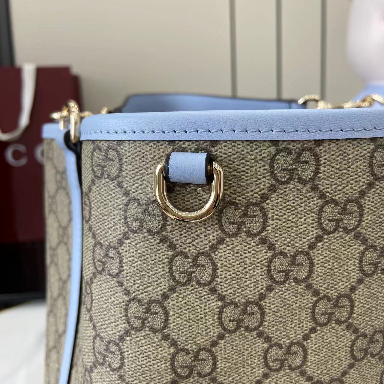 GG Emblem small Bucket Bag