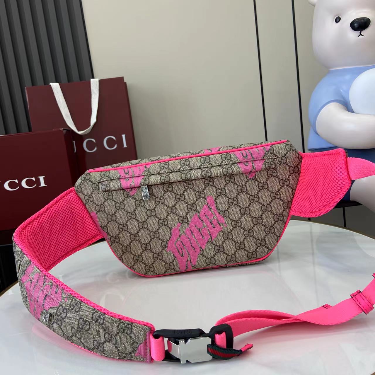Gucci large belt bag with print