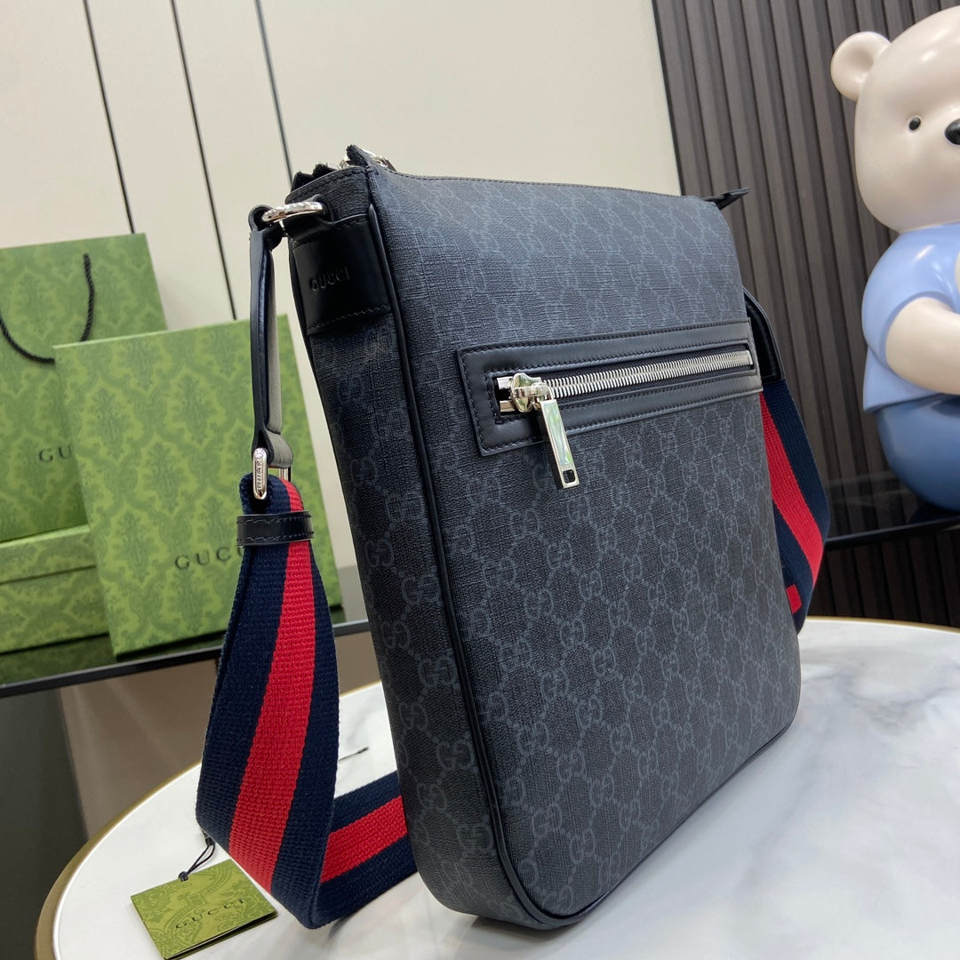GG Black Small Messenger Bag
