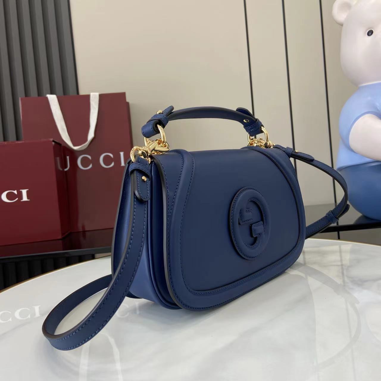 Gucci Blondie Medium Top Handle Bag
