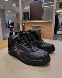 Louis Vuitton Beverly Hills Elegance Sneaker